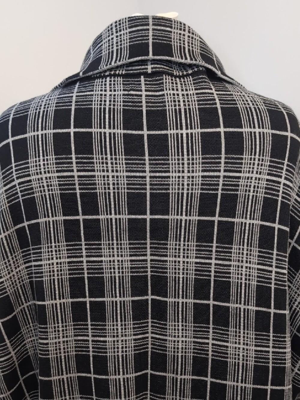 Lyse Spenard Black Plaid Zip-Front Cape Poncho Jacket with Green Trim Large / XL - Picture 9 of 13